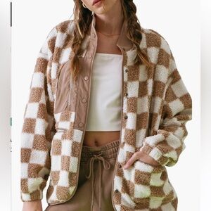 Blu Pepper Women's Checkered Teddy Jacket - Tan and Cream